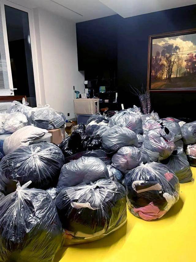 皇冠信用盘怎么开户
_在蟑螂屋里叠衣服皇冠信用盘怎么开户
,我挣到了100万