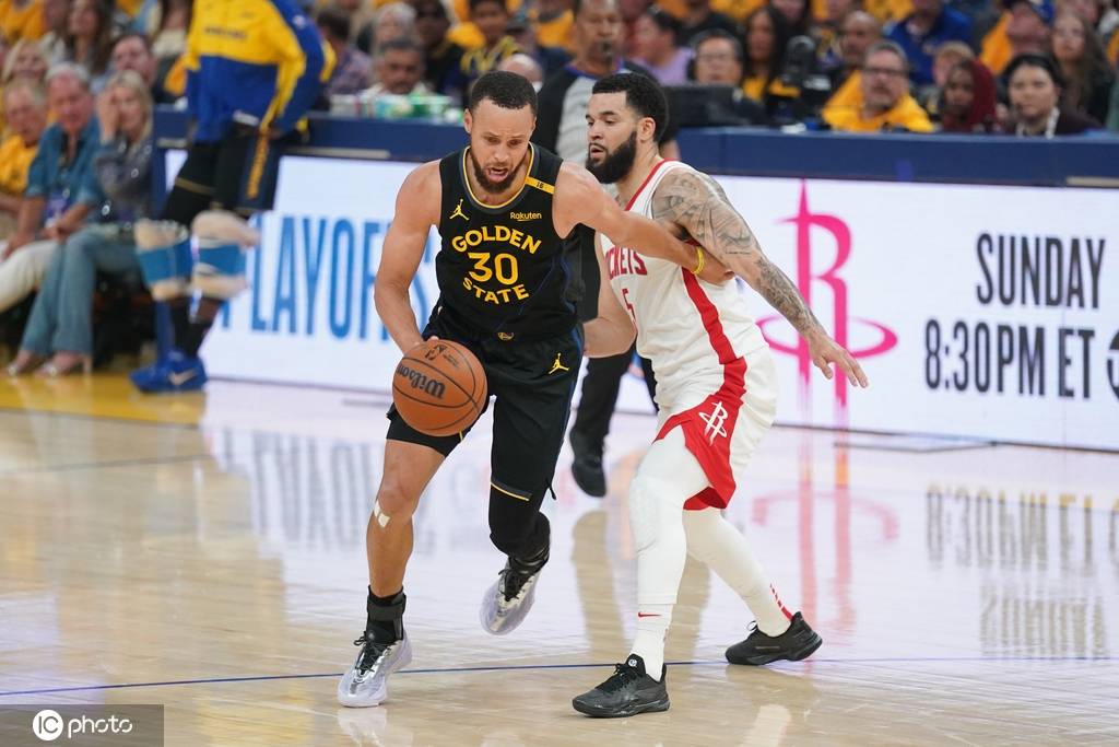 皇冠足球平台申请_库里29分范乔丹29+8+8 火箭再胜勇士总比分3-3