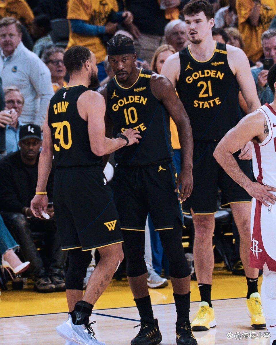 皇冠信用盘登3
_又一组抢七!勇士崩盘连丢2局:库里面无表情皇冠信用盘登3
,追梦又逃过驱逐