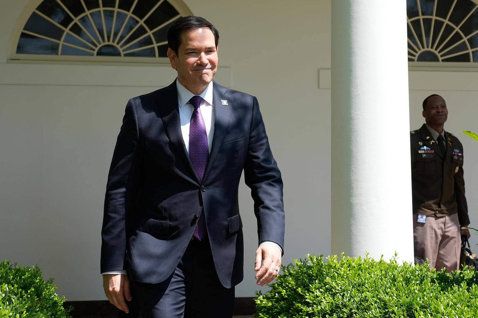 皇冠信用盘最高占成
_美政府“无人可用”?国务卿身兼四职皇冠信用盘最高占成
,或再接防长 专家:矬子里拔将军