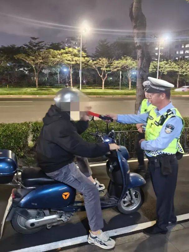 皇冠信用盘在线开户
_全市严查!今天皇冠信用盘在线开户
,深圳交警发布提醒!涉机动车、非机动车等