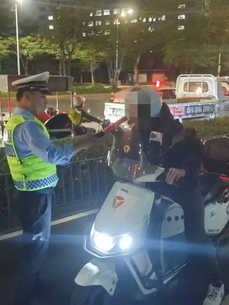 皇冠信用盘在线开户
_全市严查!今天皇冠信用盘在线开户
,深圳交警发布提醒!涉机动车、非机动车等