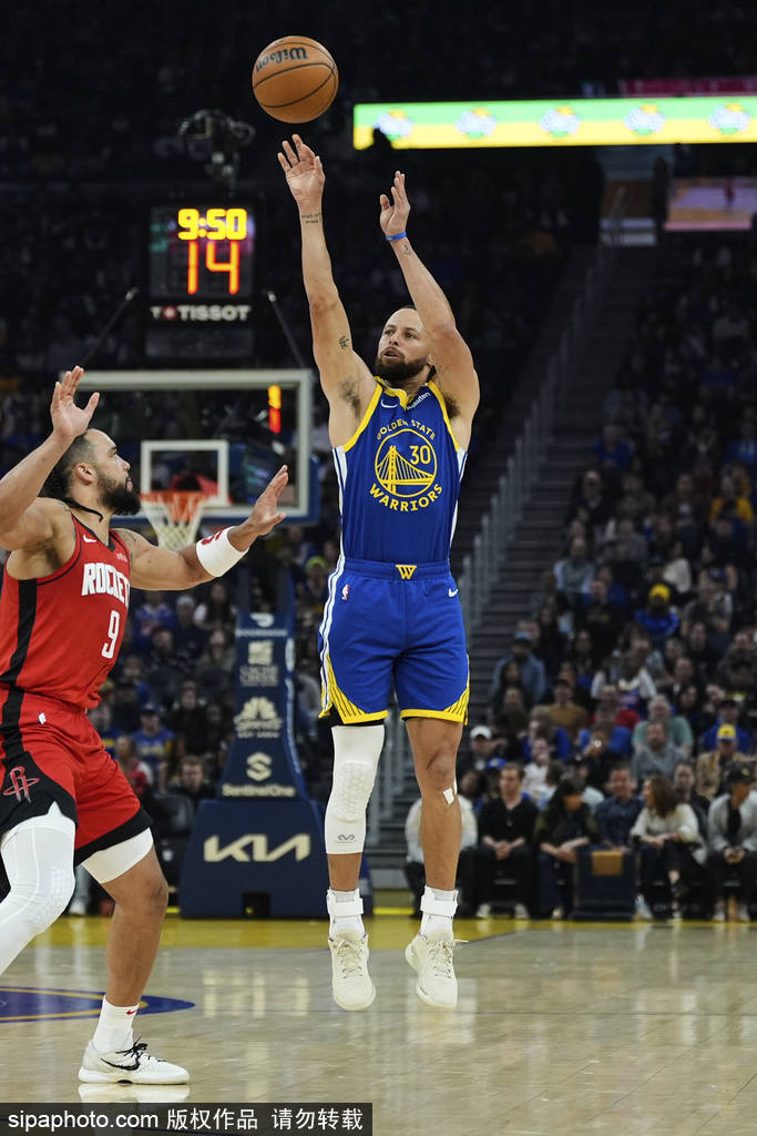 皇冠代理管理端
_库里与爱德华兹巅峰对决皇冠代理管理端
!森林狼能否逆袭勇士?