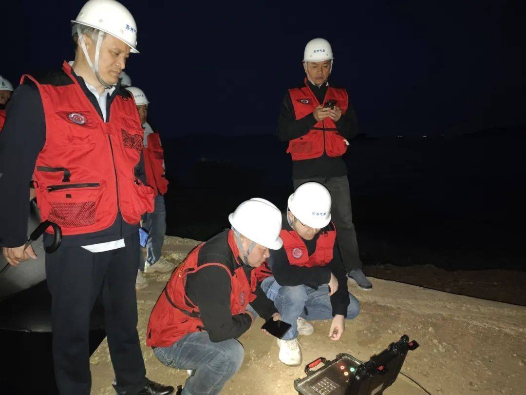 皇冠信用盘开号
_无锡发射火箭弹12枚皇冠信用盘开号
,苏州发射火箭弹10枚