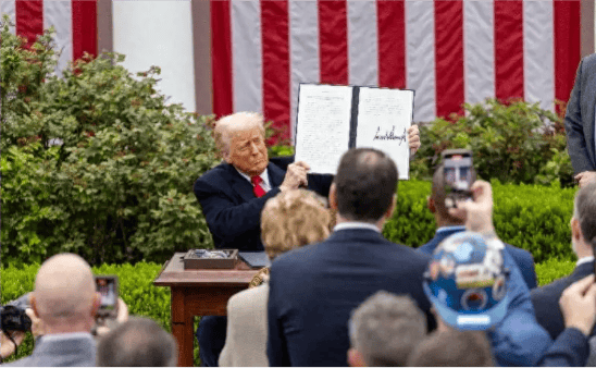 皇冠信用网如何注册_中国罕见公开警告：谁敢用中方利益皇冠信用网如何注册，和美国做交换，必将严惩不贷