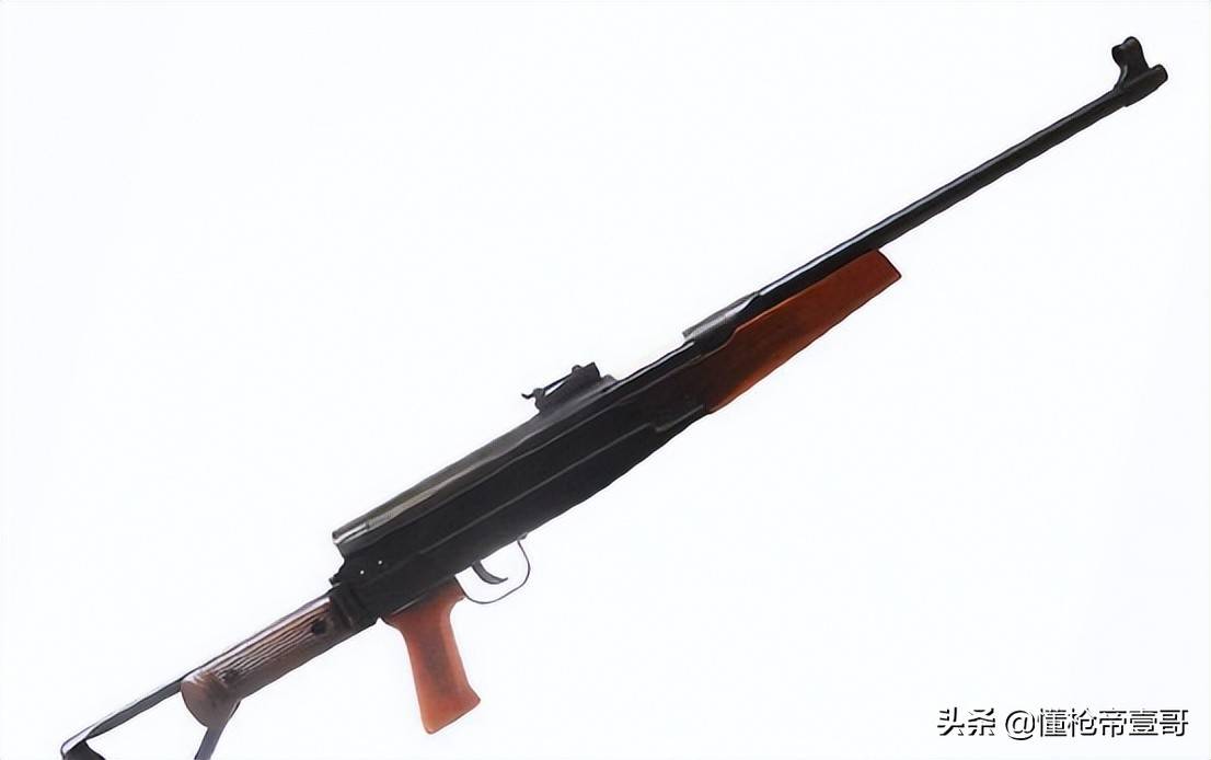 皇冠信用在线申请
_俄军缴获中国81版气枪皇冠信用在线申请
?还有百年汤姆逊冲锋枪、莫辛纳甘