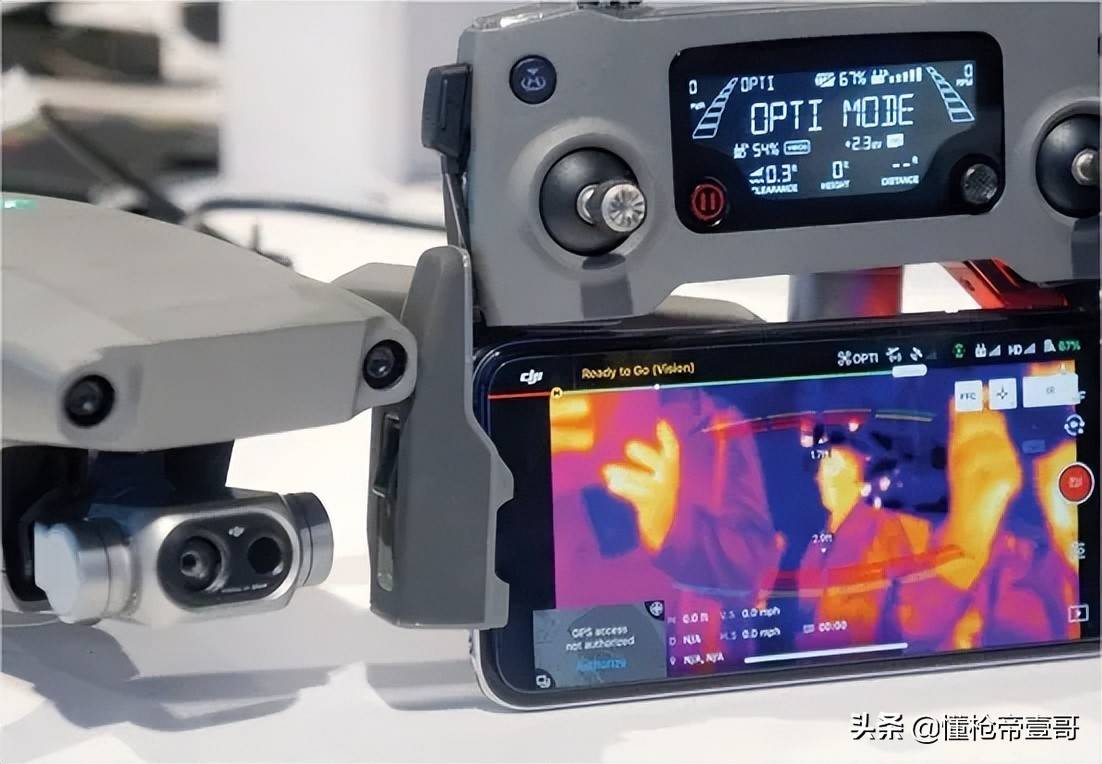 皇冠信用在线申请
_俄军缴获中国81版气枪皇冠信用在线申请
?还有百年汤姆逊冲锋枪、莫辛纳甘