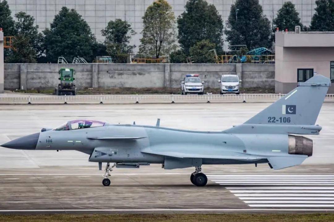 皇冠信用登2代理网址
_歼-10C赢在哪里皇冠信用登2代理网址
?巴防长证实:印巴空战歼-10CP成功逼退“阵风”