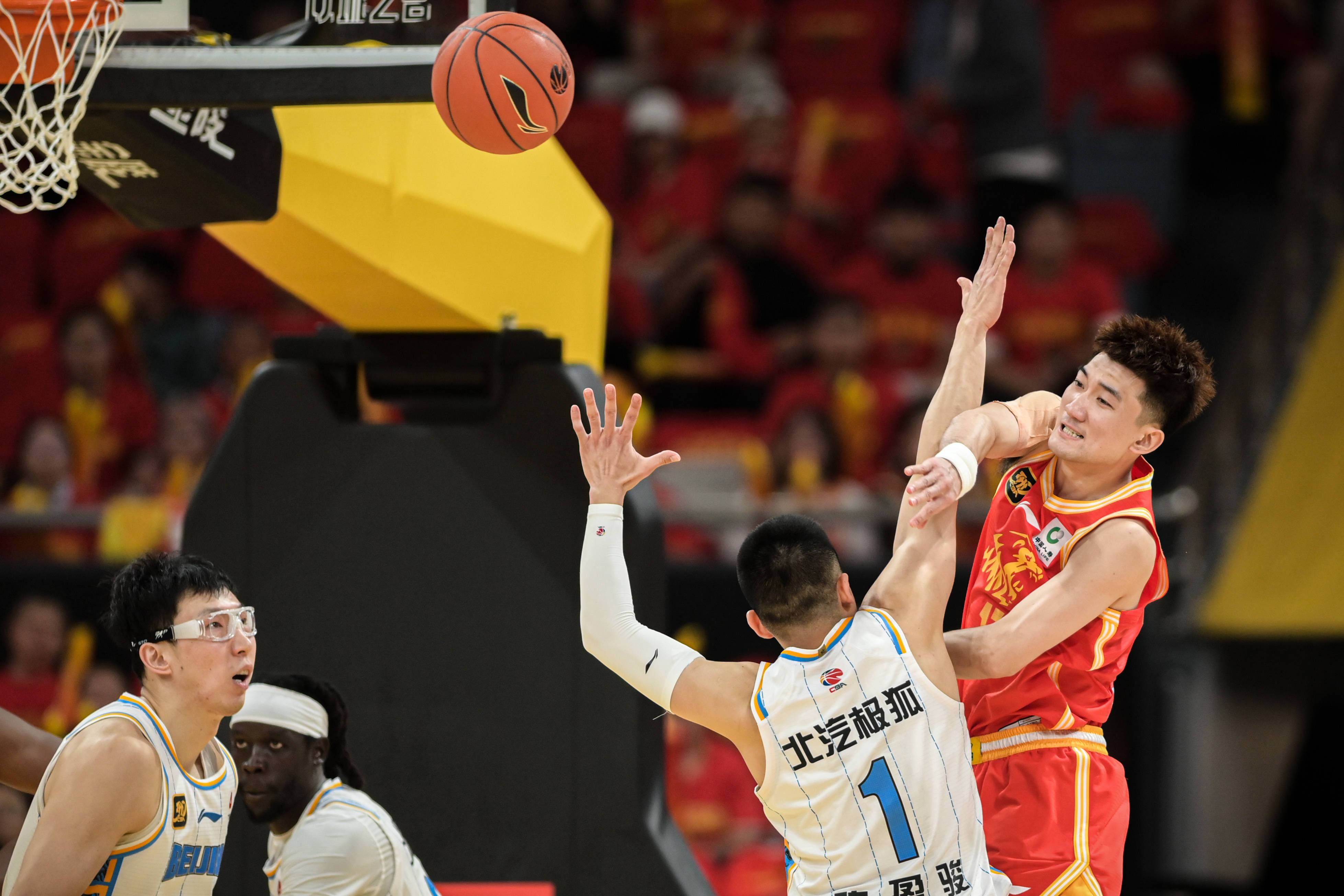 皇冠信用网如何注册
_总决赛-孙铭徽28分周琦13+10 广厦胜北京总分1-1