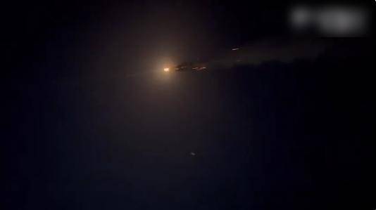 皇冠信用网登123出租
_“枭龙”炸毁印军S400皇冠信用网登123出租
,“阵风”又被击落一架,连飞行员都被俘?