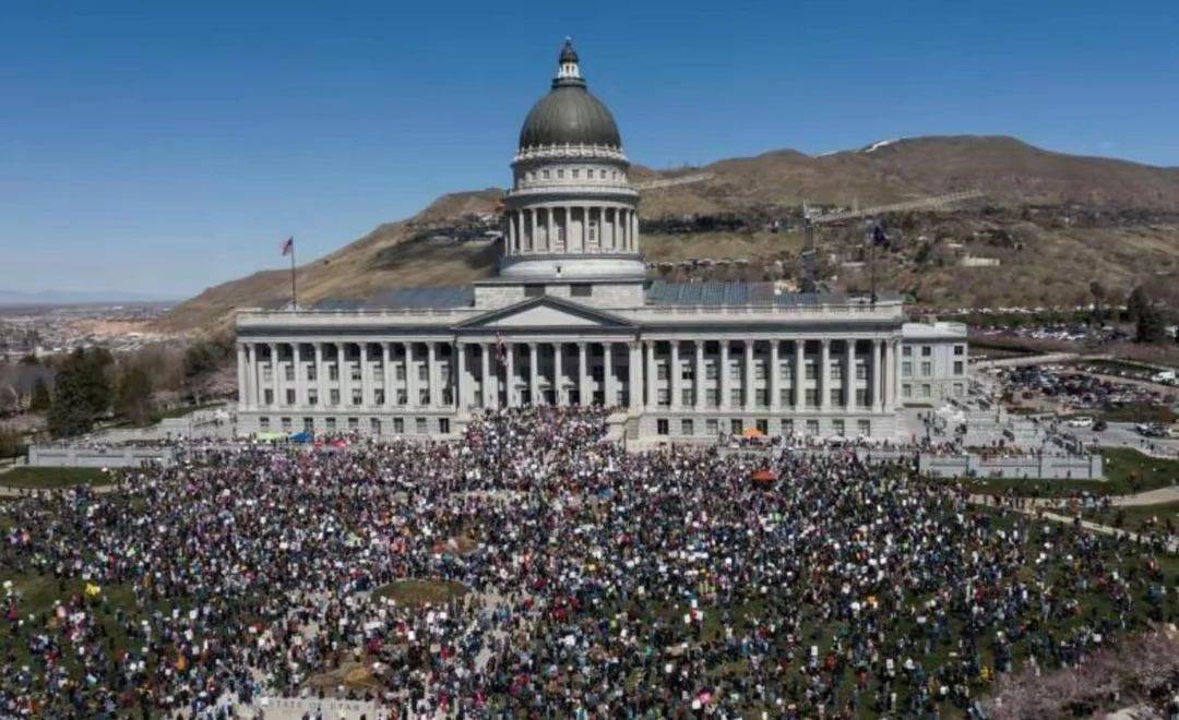 皇冠信用平台出租出售
_特朗普态度突变皇冠信用平台出租出售
,每天24小时紧盯中国,中美谈判出现重大转机?