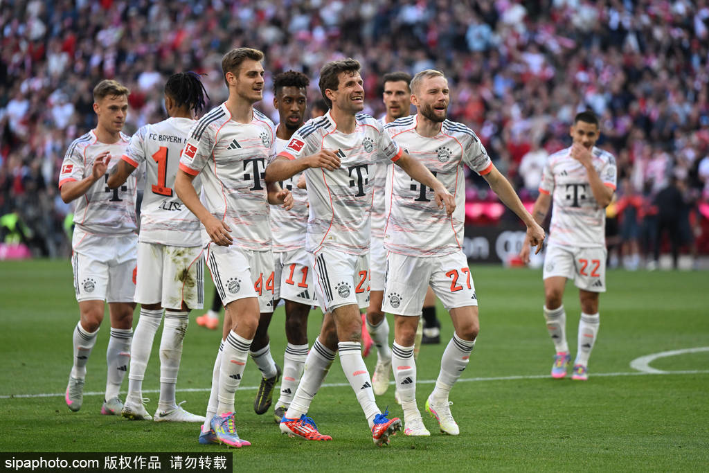 皇冠信用网开号
_德甲-凯恩破门奥利塞传射 穆勒主场谢幕战拜仁2-0门兴