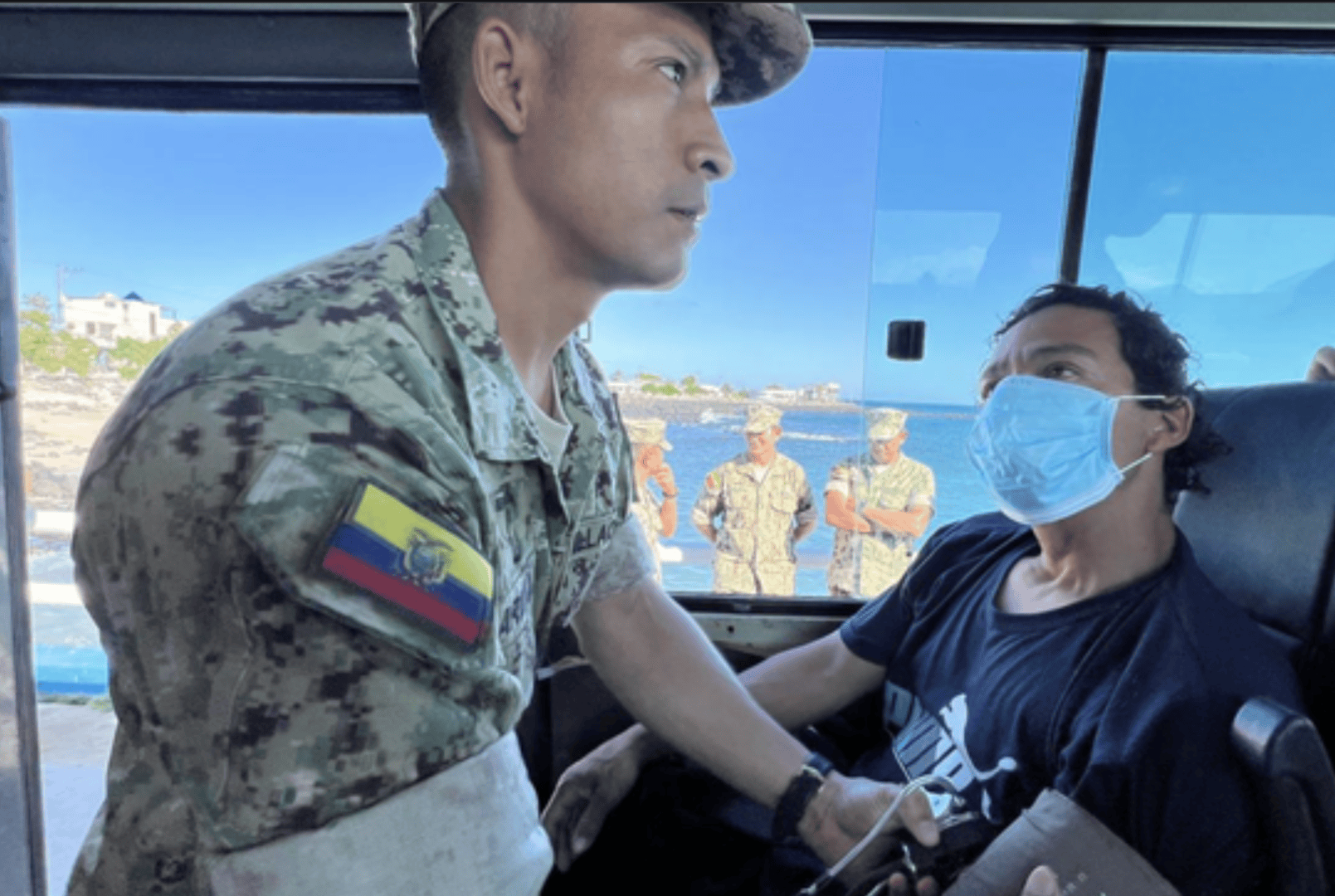 信用網如何申请
_5渔民海上漂流50余天获救:船只失电通讯导航均失灵信用網如何申请
,靠喝雨水捕鱼得以幸存