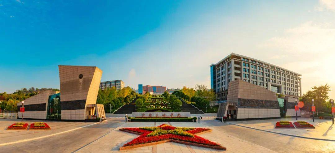 皇冠皇冠平台
_高校花75万元采购一台279元的路由器皇冠皇冠平台
?多方回应