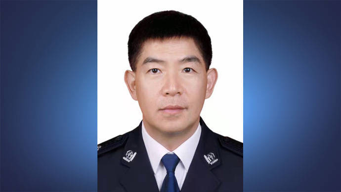 足球比赛外围买球网站
_福建厦门市副市长、市公安局局长陈育煌出任吉林省公安厅厅长