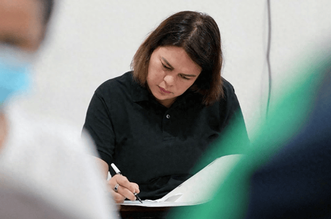 皇冠信用網如何申请
_决战已打响皇冠信用網如何申请
,马科斯2员大将倒戈,莎拉也被催辞职,菲国民调变天