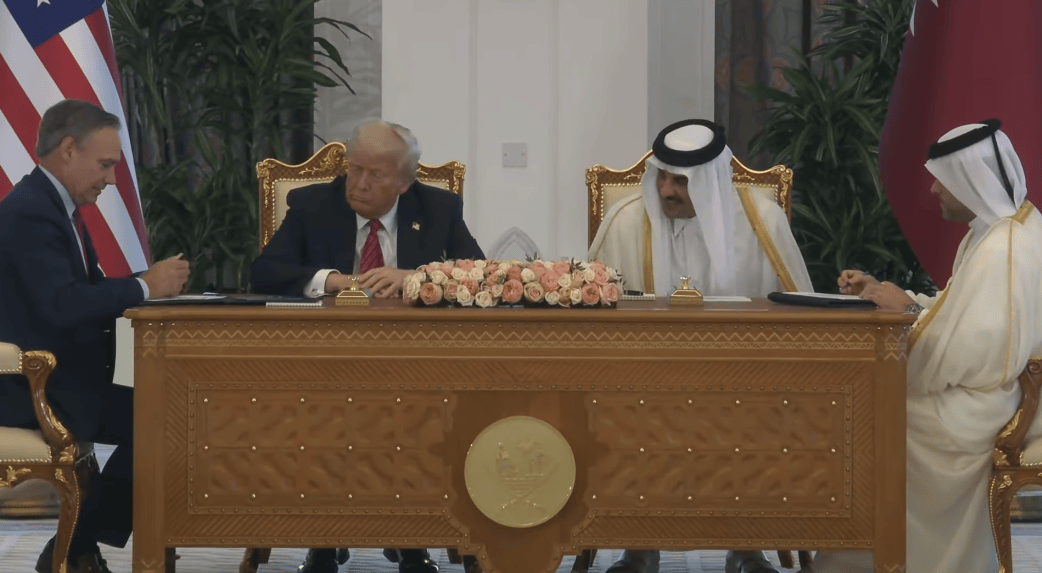 皇冠信用網如何开户
_特朗普“嘴瓢”引发虚惊一场:160架波音客机怎么值2000亿美元