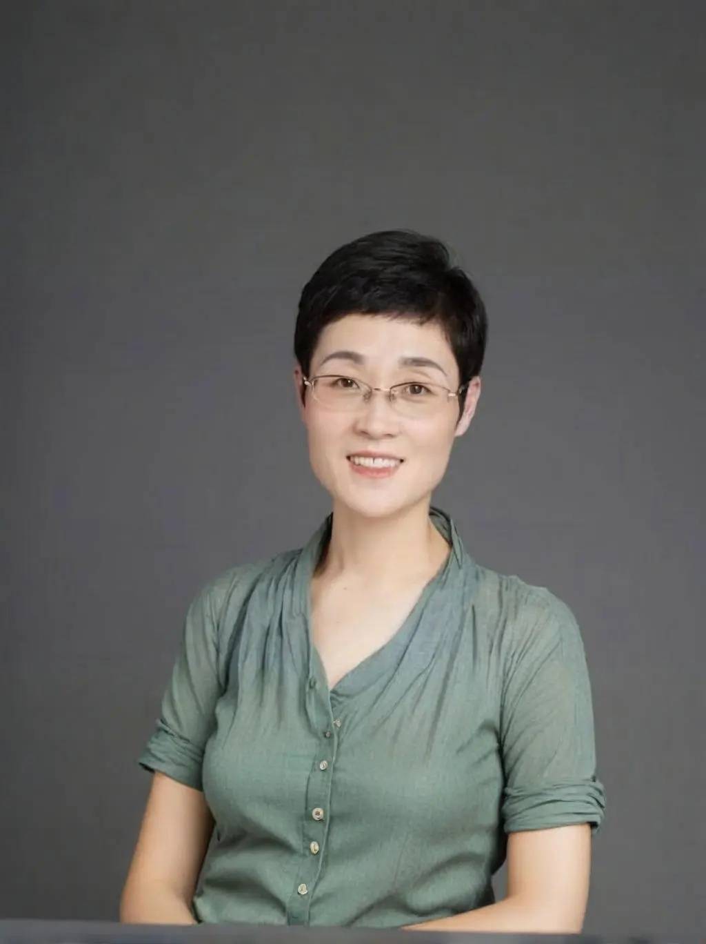 皇冠信用网平台
_“刘晓艳发文”登热搜第一皇冠信用网平台
,周思成再回应:可以学历、成绩一般,但不能学历造假