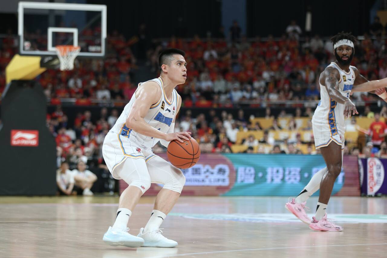 皇冠信用網开户
_总决赛-翟晓川关键2罚定胜 北京客场擒广厦总分2-3