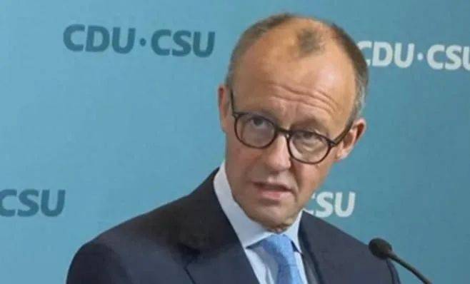 皇冠信用網代理
_退出北约?绝不与中俄为敌!特朗普突收“噩耗”皇冠信用網代理
,最大盟友一夜倒戈