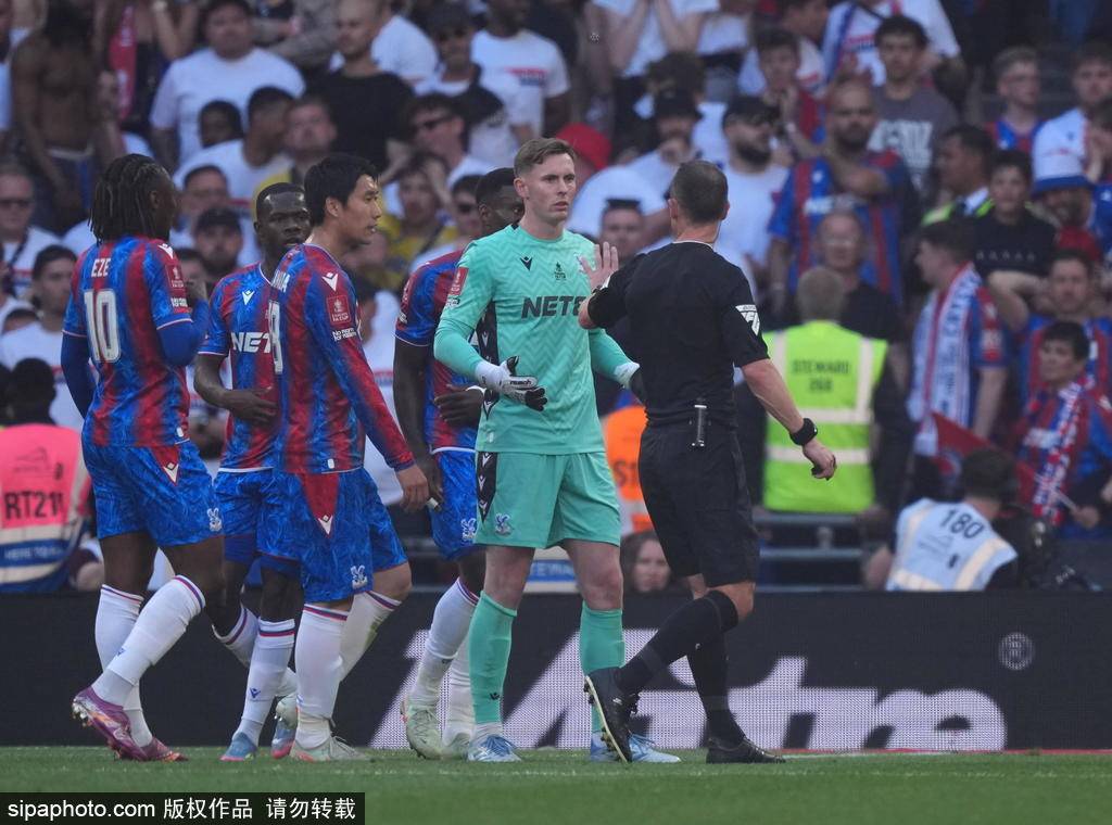 皇冠信用網登2代理
_足总杯-埃泽破门马尔穆什失点 曼城0-1送水晶宫夺队史首冠