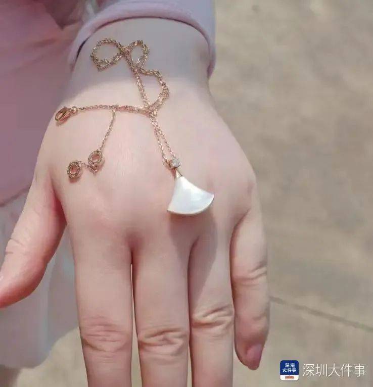 WNBA女子篮球
_堪比"大海捞针"!深圳环卫工在腐臭垃圾堆里找到它WNBA女子篮球
,市民激动不已