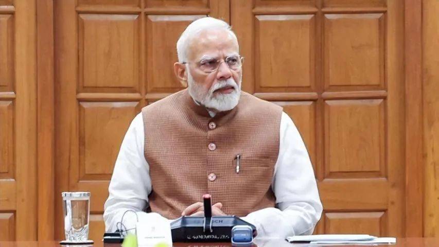 皇冠信用网开户
_莫迪突然下令皇冠信用网开户
,印度边境增兵50万,中美俄开会遭否决,局势不妙