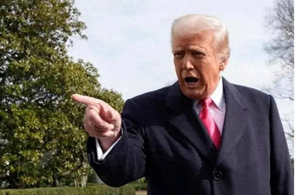 如何申请皇冠信用网
_特朗普被晾4天如何申请皇冠信用网
,中方未发请柬,美果断选择报复?要对中国起重机征税