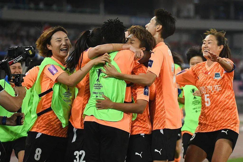 皇冠信用网平台
_亚洲之巅!武汉女足皇冠信用网平台
,捧起首座亚冠金杯!