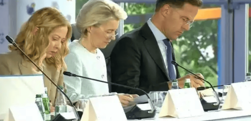 皇冠皇冠平台
_剑拔弩张皇冠皇冠平台
,28国制裁俄罗斯,普京果断定策,对中国毫无隐瞒