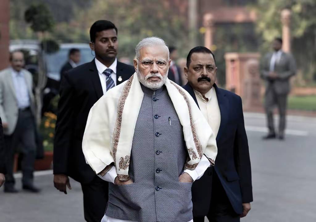 皇冠信用网开户
_又打起来了!印军再次开火皇冠信用网开户
,30多人被击毙,局势愈发严峻!