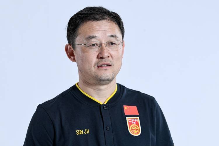 皇冠信用网出租
_赵震谈孙继海青训风波:球员签的不是职业合同皇冠信用网出租
,与韦世豪是两码事