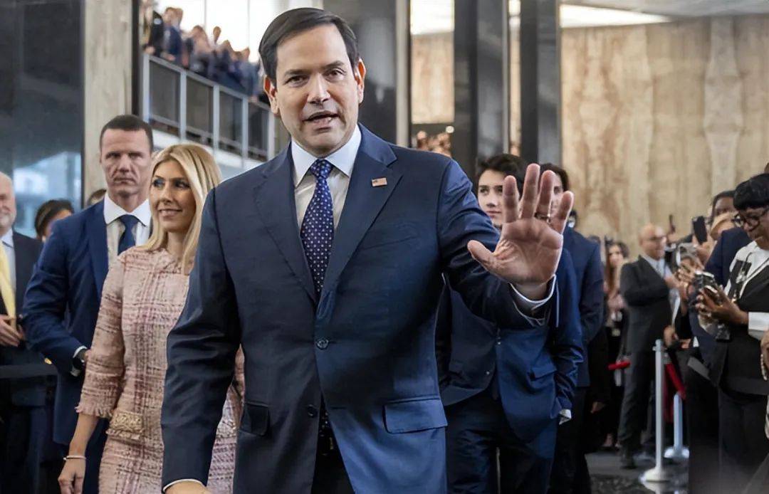 皇冠信用网开户
_白宫内讧!特朗普30分钟变局皇冠信用网开户
,中国政策制定者如秋叶般被扫地出门!