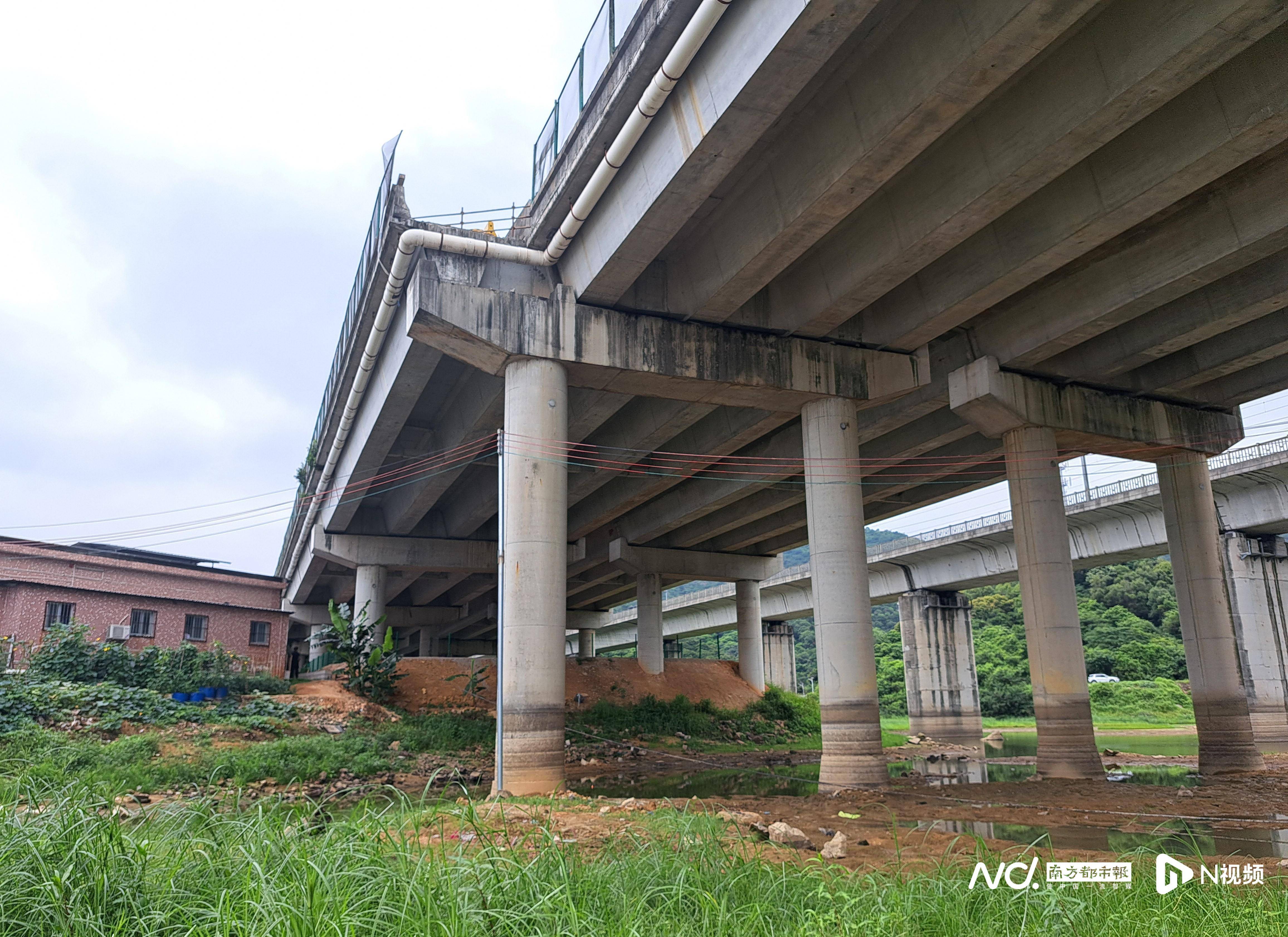 皇冠登3代理申请
_走访车辆坠桥致5人死亡的东莞断头路:当地已增高水泥桩护栏