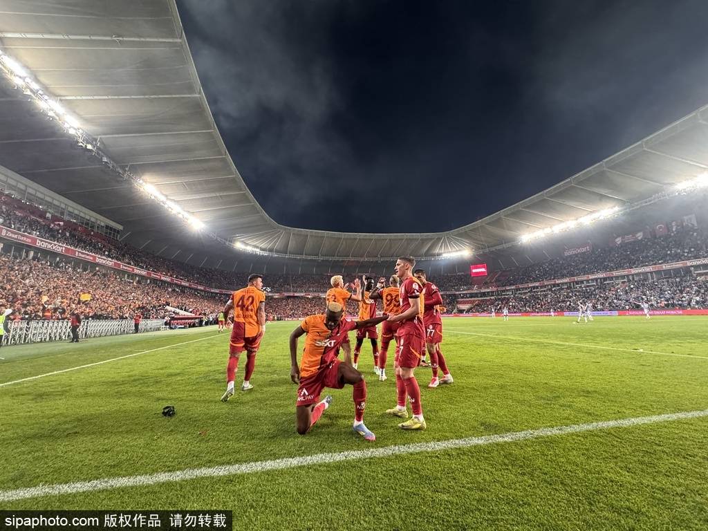 皇冠信用网代理怎么申请_曼联1.2亿镑抉择：奥斯梅恩无声宣言皇冠信用网代理怎么申请，红魔锋霸终极猜想！