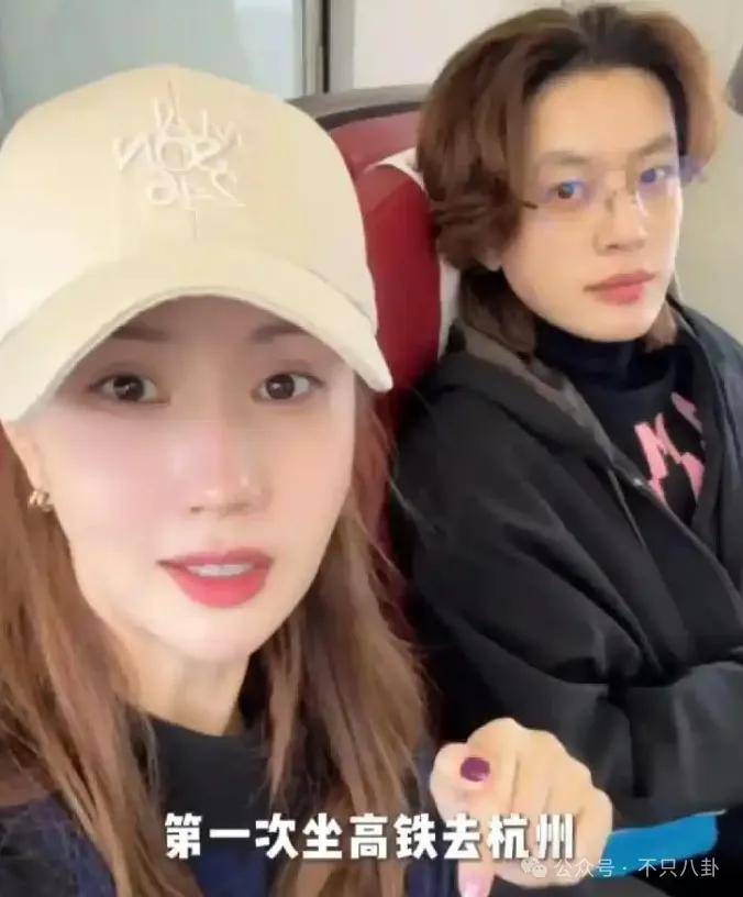 皇冠信用网登123
_自曝与丈夫经常吵架?但怎么感觉她是在变相秀恩爱呢皇冠信用网登123
!