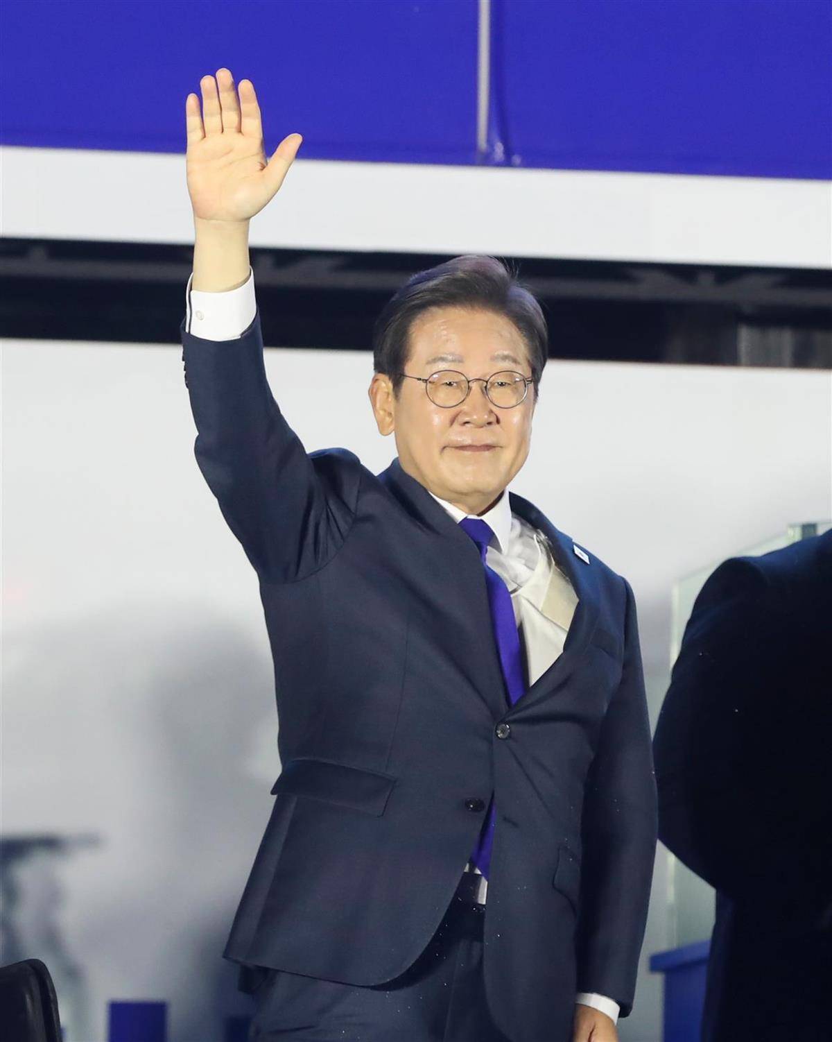 皇冠信用网注册
_当选韩国总统的李在明皇冠信用网注册
,两周后就要走进法院,他会被判有罪吗?
