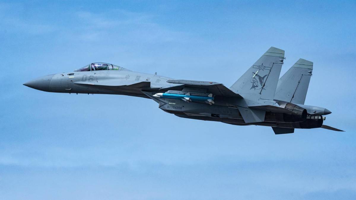 皇冠信用网app_超18万吨皇冠信用网app!拥有640个垂发单元!辽宁舰率海军最强编队驶入西太!