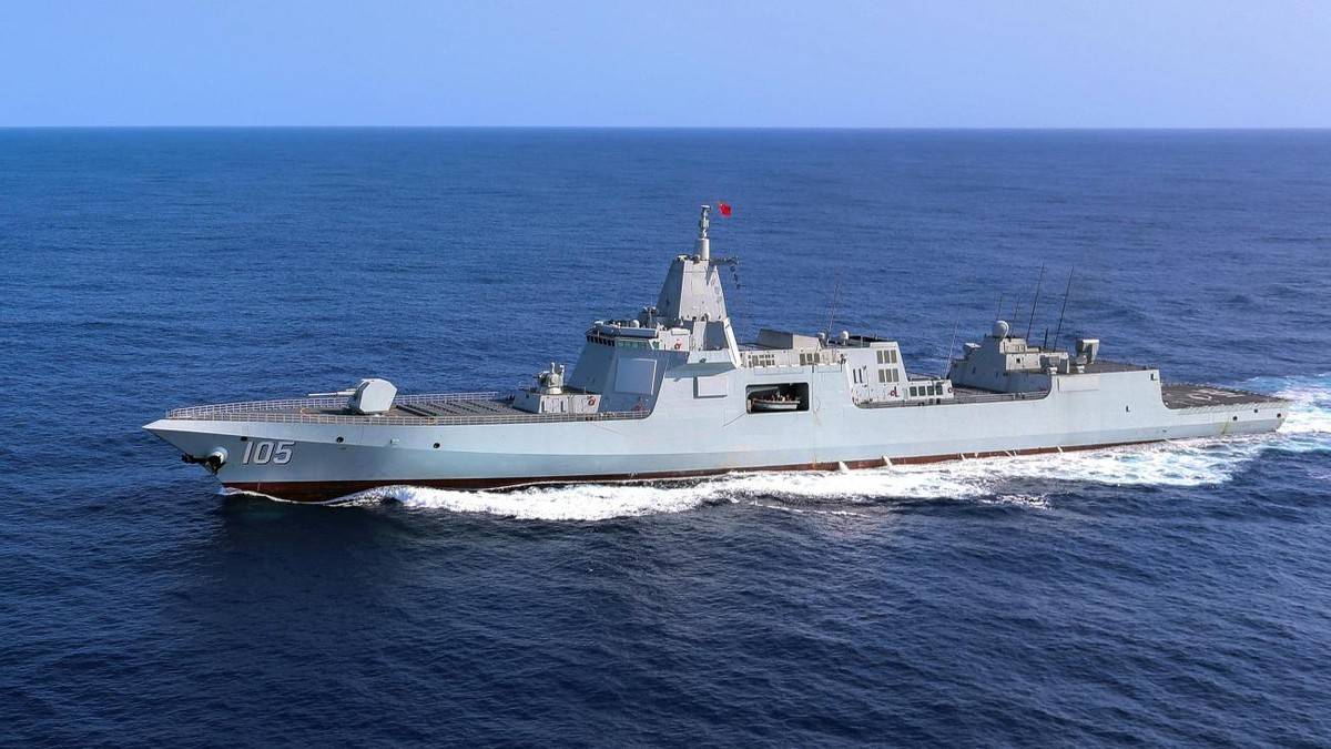 皇冠信用网app_超18万吨皇冠信用网app!拥有640个垂发单元!辽宁舰率海军最强编队驶入西太!