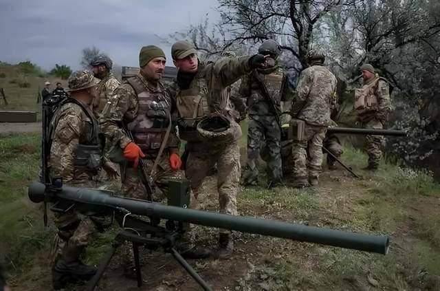 世界杯足球赛
_真炸出了蘑菇云了!俄军疯狂报复袭击世界杯足球赛
,乌军手中的牌已被全部烧光