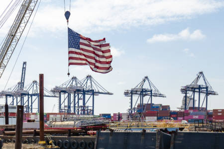 小保加足球_不出所料！特朗普对华态度大变小保加足球，马斯克看破真相，中国实力很强大！