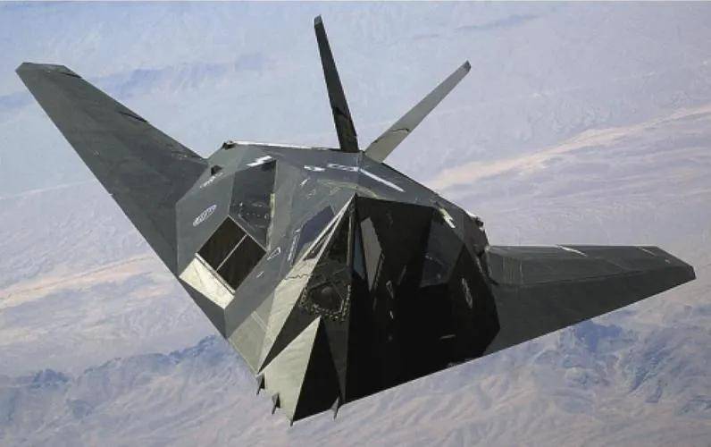 反恐精英投注_B-2横穿中国轰炸伊朗反恐精英投注，中国雷达没有发现？这是正常人想出来的？