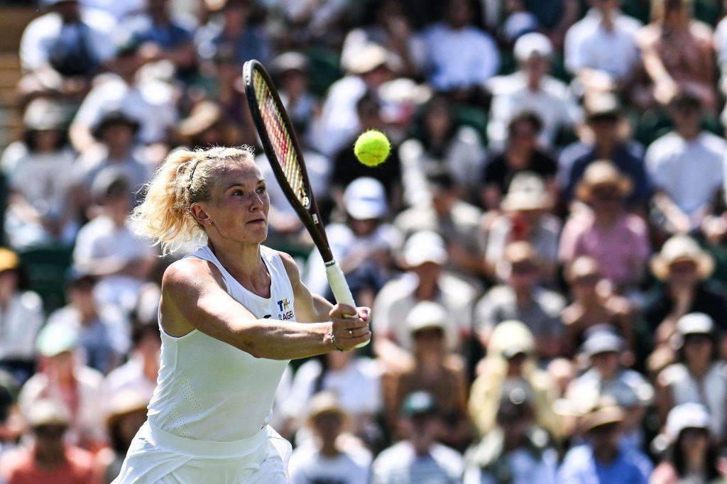 日本J3联赛_郑钦文不敌西尼亚科娃日本J3联赛,连续三年遭遇温网“一轮游”