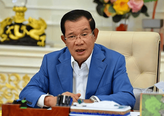 皇冠登3新2管理_6000多人抗议皇冠登3新2管理,泰国王室出手了,不听劝的洪森要有麻烦了