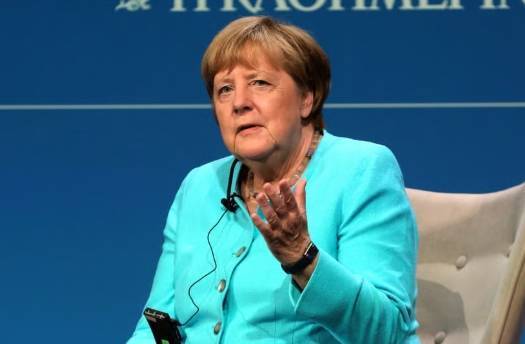 维冈竞技VS北安普敦_默克尔吐槽特朗普:镜头前拒绝握手维冈竞技VS北安普敦,摄像机关了又握上了