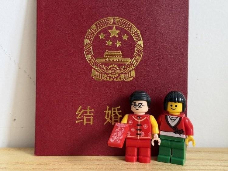 迪弗当日VS德利塔_男子相亲闪婚后发现女方有精神残疾迪弗当日VS德利塔,10万彩礼被8个媒人分走8万