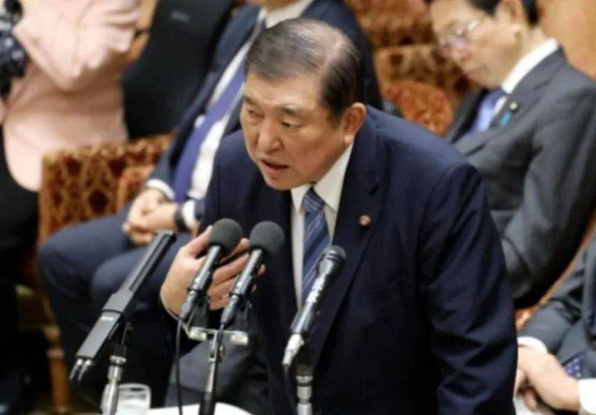 弗赖堡VS奥格斯堡_被愤怒冲昏头脑的特朗普弗赖堡VS奥格斯堡,给中国送来“大礼”!帮中方解了后顾之忧