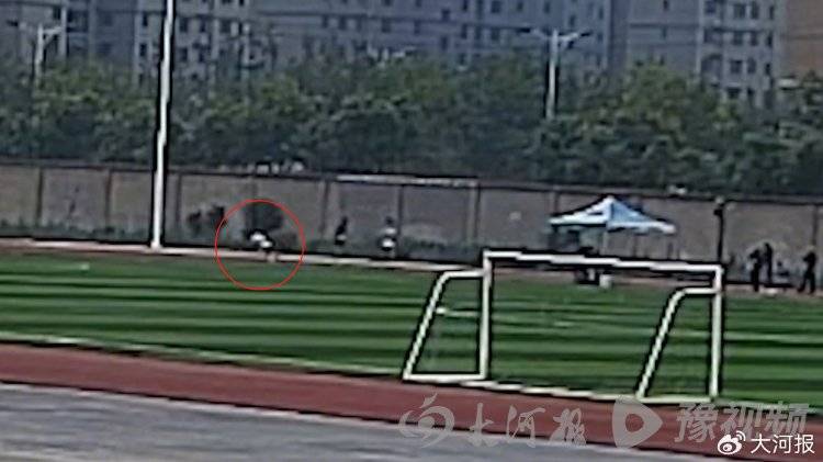 朗斯VS里昂_山西临猗县15岁男孩参加体育特长生考试时猝死朗斯VS里昂，教育局回应