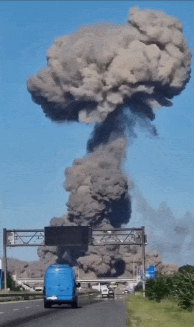 拉瓦勒VS圣埃蒂安_俄军这一炸创造历史了拉瓦勒VS圣埃蒂安，炸出“乌克兰广岛”：弹药耗尽倒计时开始