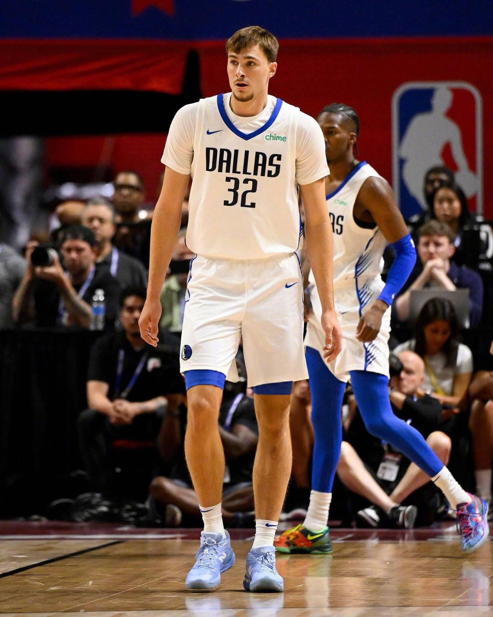 皇冠信用网代理_夏联首日综述:弗拉格10+6+4力擒湖人 榜眼探花同时缺阵